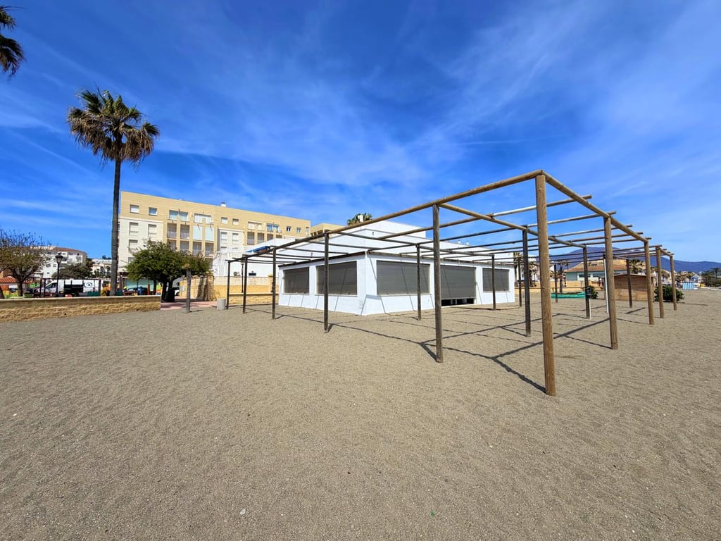 Apartment in San Luis de Sabinillas - Image 2