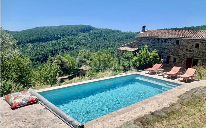 House in Portes - view 1