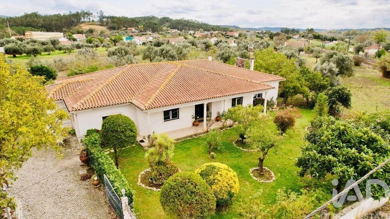 House in Pelariga - view 1