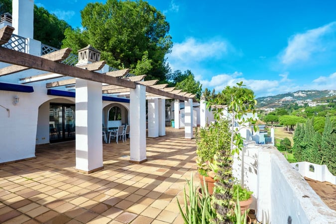 Apartment in Ojen - view 1