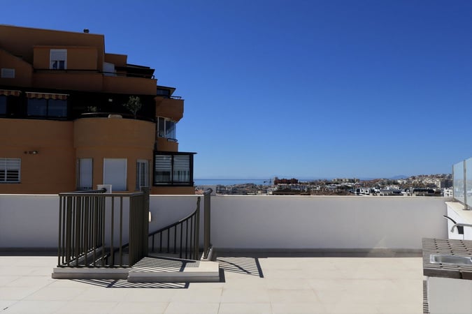 Penthouse in Estepona - view 1