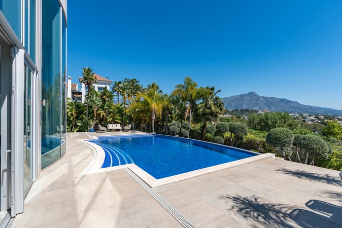 Villa in Lomas de la Quinta - view 1