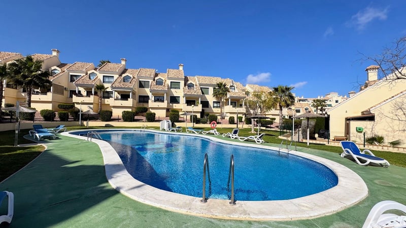 Apartment in Villamartin - view 1