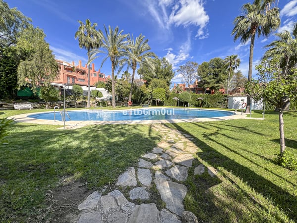 Apartment in Marbella - view 1