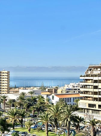Apartment in Los Cristianos - view 1