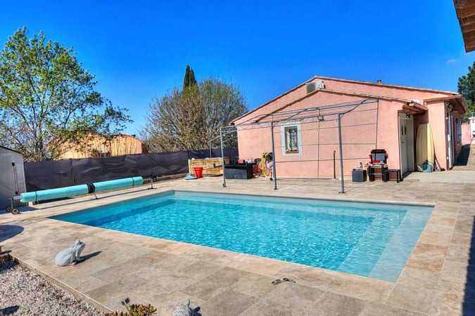 House in Villecroze - view 1