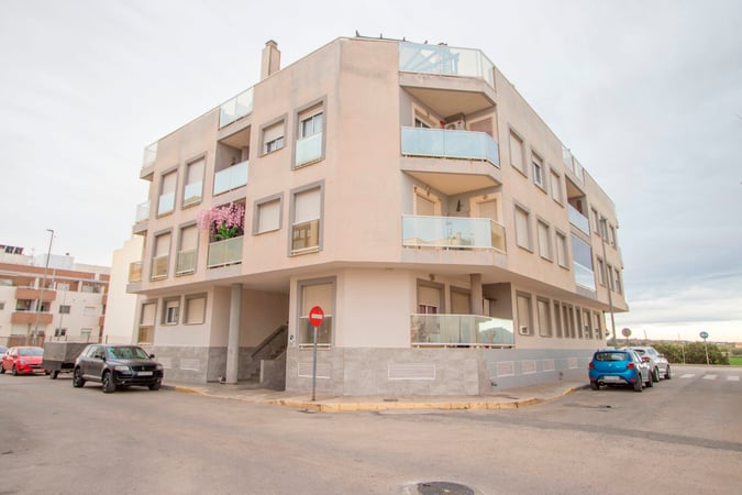 House in Formentera de Segura - view 1