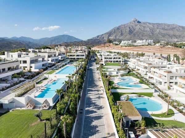 Apartment in Nueva Andalucia - view 1