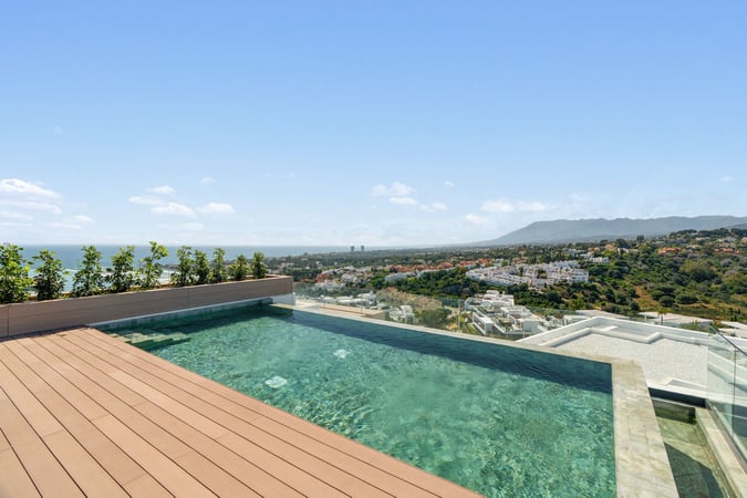 Apartment in Marbella - view 1