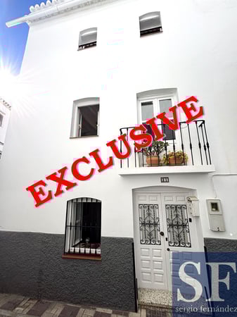 House in Competa - view 1