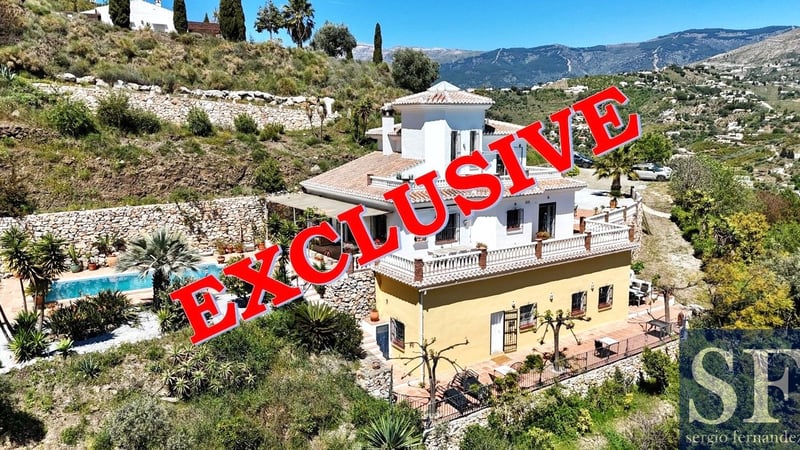 Villa in Competa - view 1