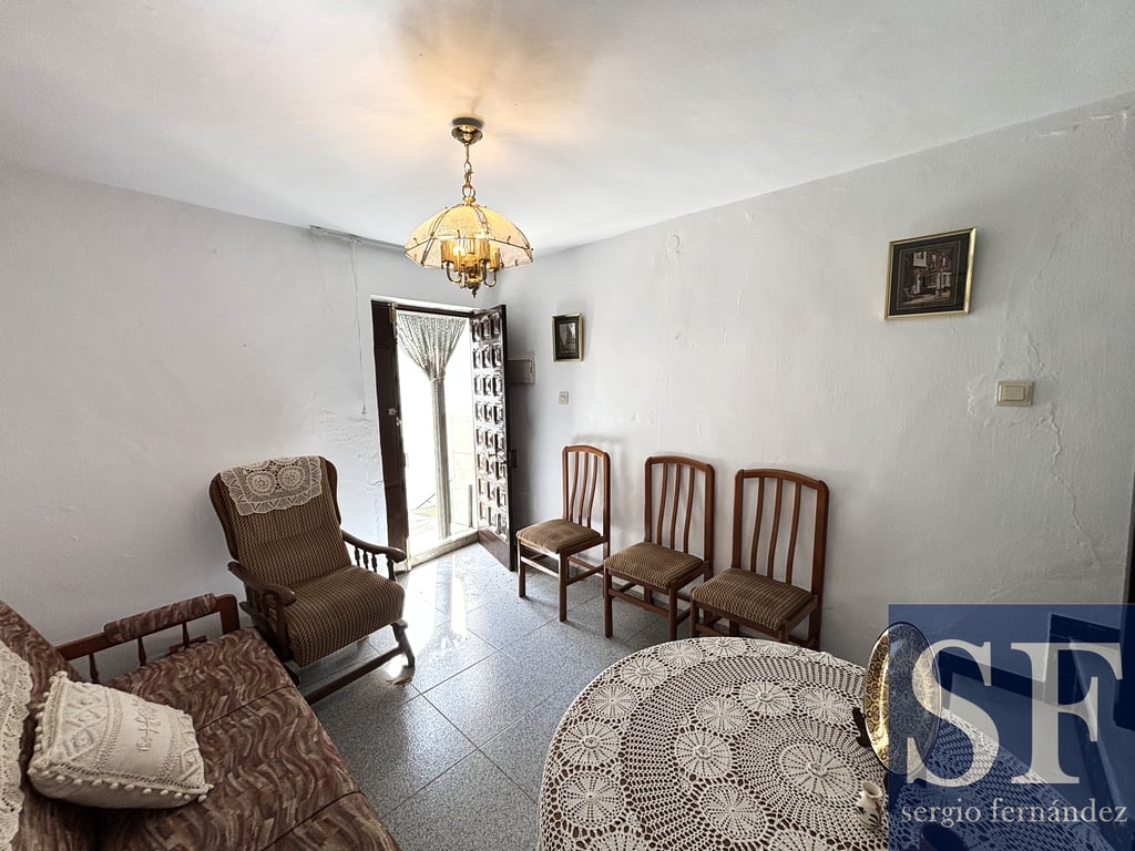 House in Competa - Image 3