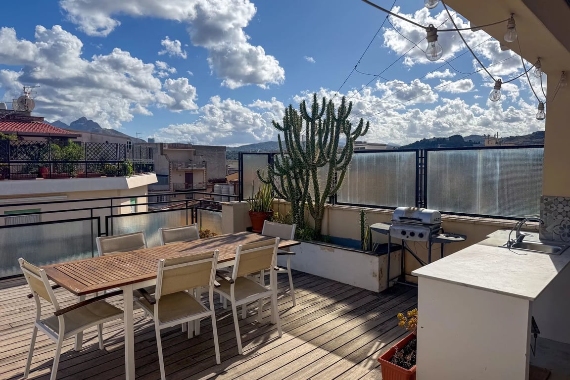 Apartment in Santa Flavia - Image 2