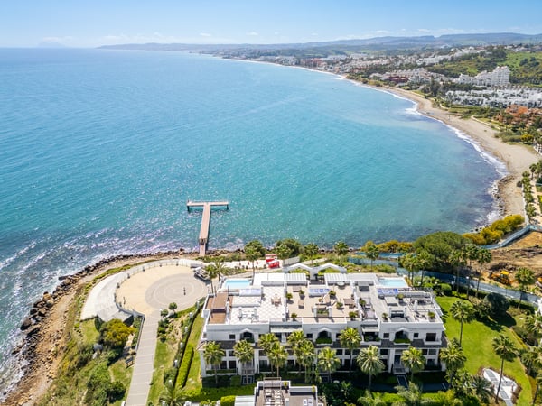Apartment in Estepona - view 1