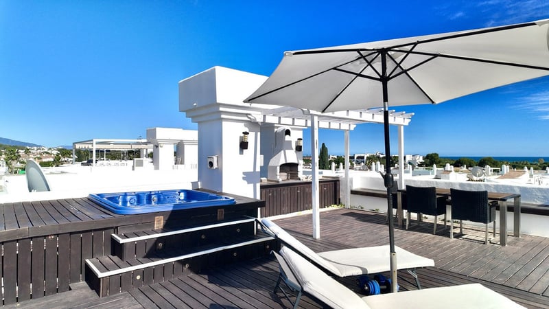 Apartment in El Paraiso - view 1