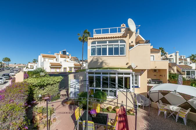 Apartment in Playa Flamenca - view 1