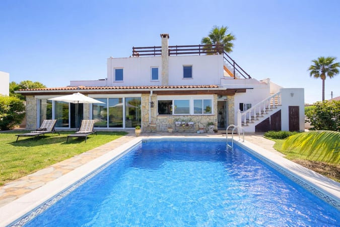 Villa in Estepona - view 1