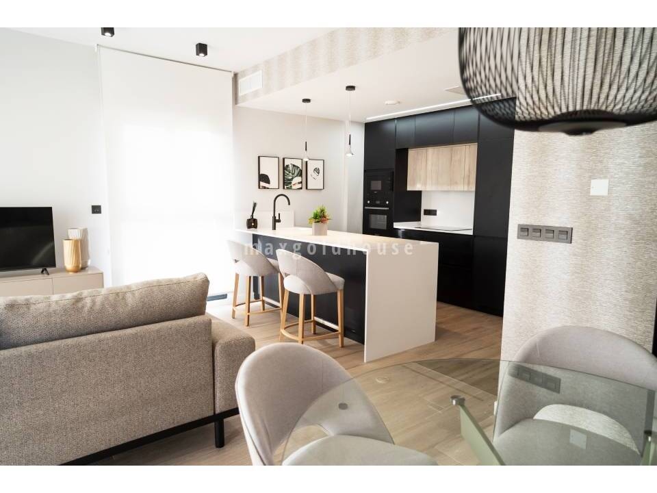 House in Villamartin - Image 3