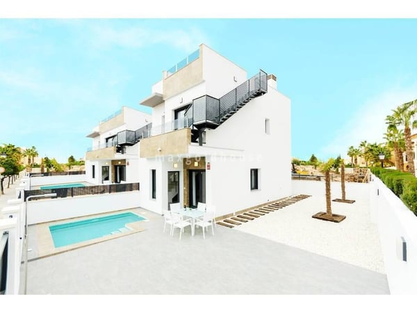 Villa in Torrevieja - view 1