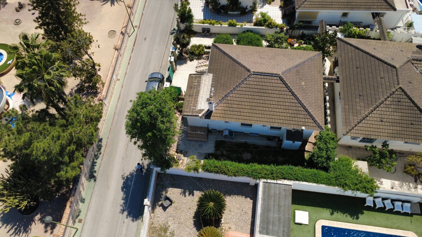 Villa in El Pinar de Campoverde - Image 2