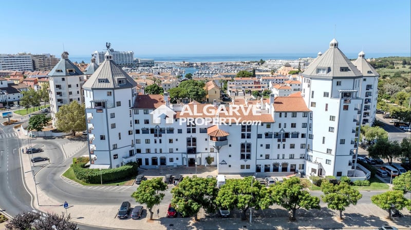 Apartment in Quarteira - view 1