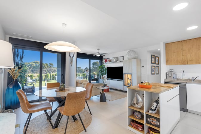 Apartment in Punta Prima - view 1