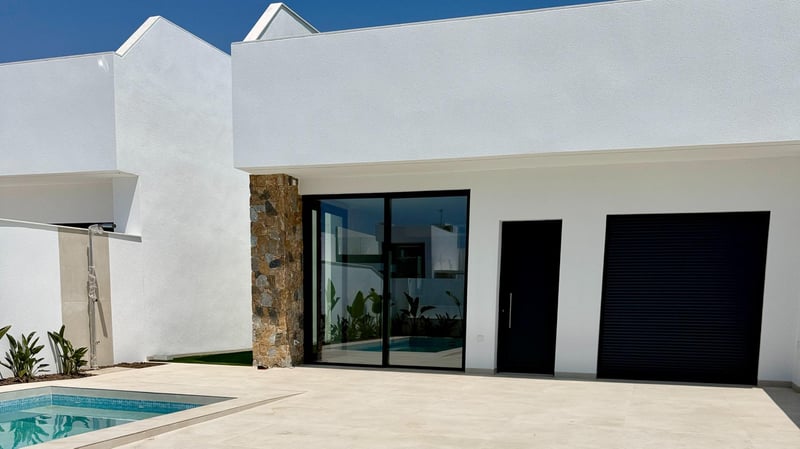 Villa in Los Alcazares - view 1