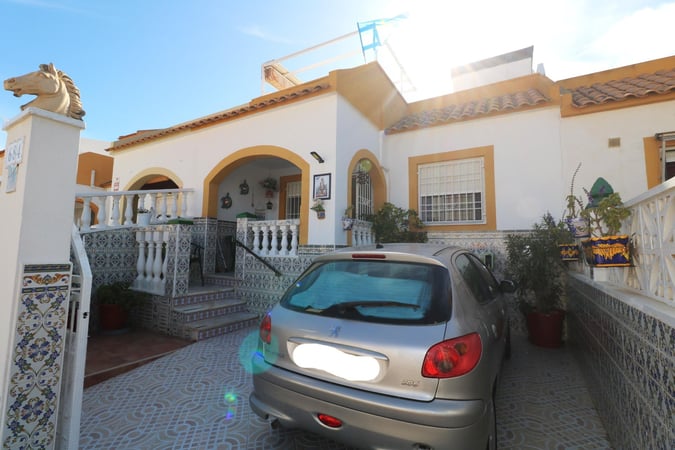 House in Torrevieja - view 1