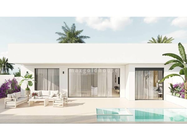 Villa in Sucina - view 1