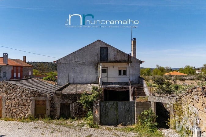 House in Vascoveiro - view 1
