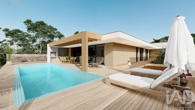 House in Viana do Castelo - view 1