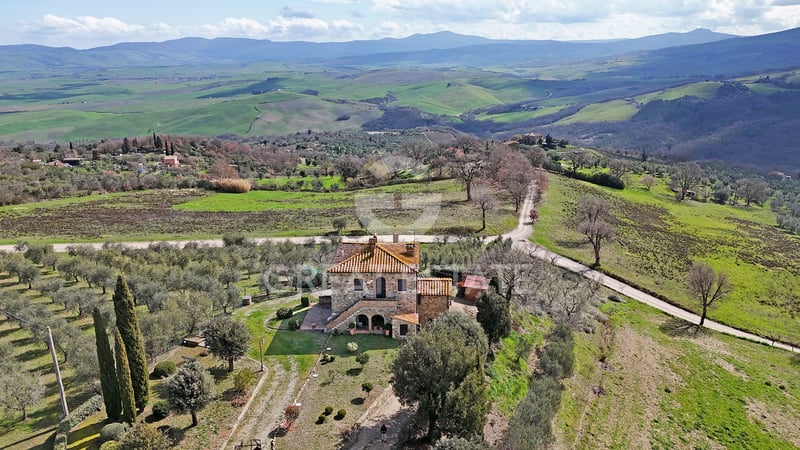 House in Castiglione d'Orcia - view 1