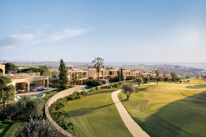 Villa in Estepona - view 1