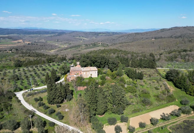 House in Rapolano Terme - view 1