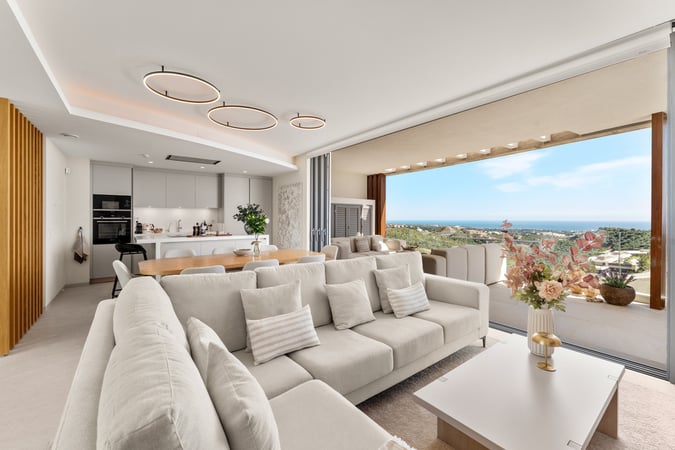 Apartment in Benahavis - view 1