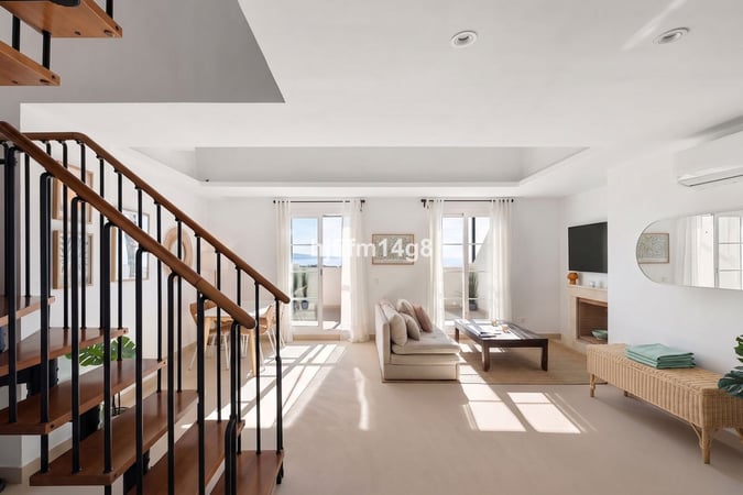 Apartment in Nueva Andalucia - view 1