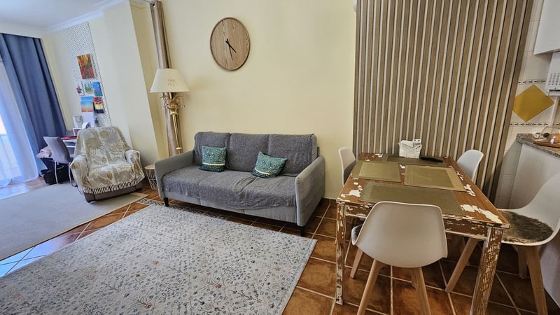 Apartment in Estepona - view 1
