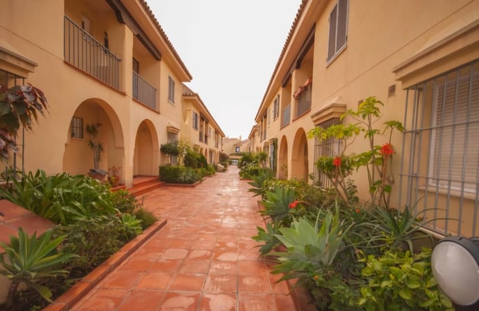 House in San Pedro de Alcantara - view 1