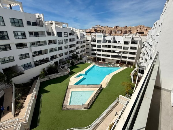 Apartment in Estepona - view 1