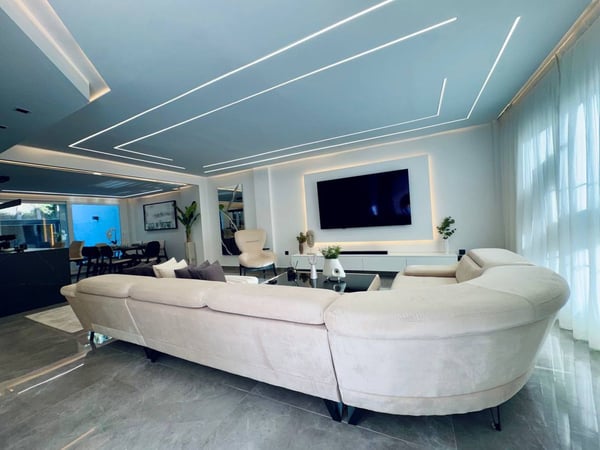 House in Marbella - view 1