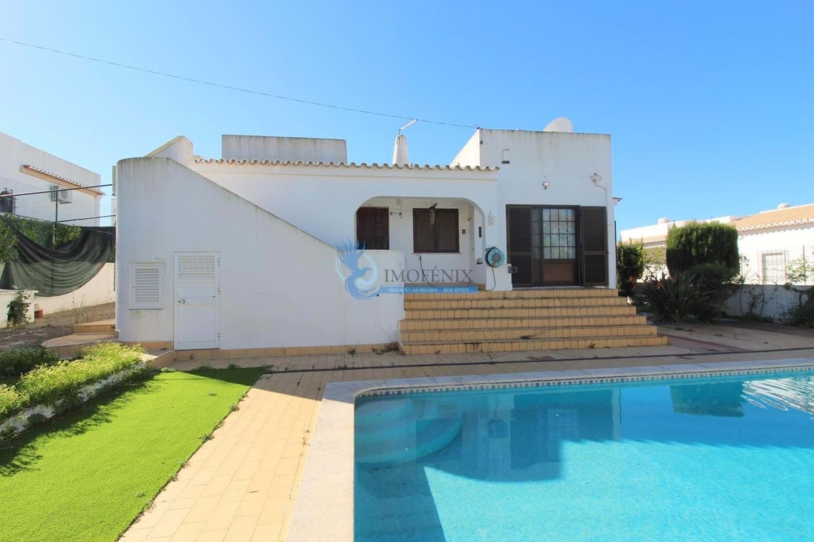 Villa in Guia - Image 3