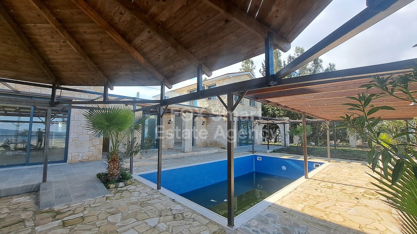 House in Lasa - Image 3