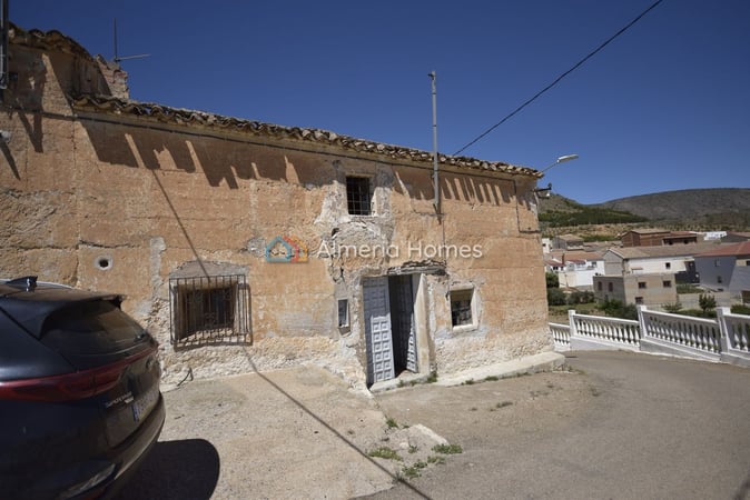 House in Oria - view 1