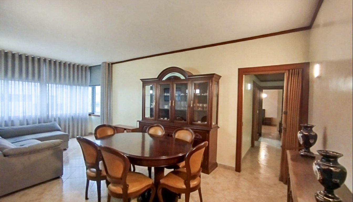 House in Povoa de Varzim - Image 2