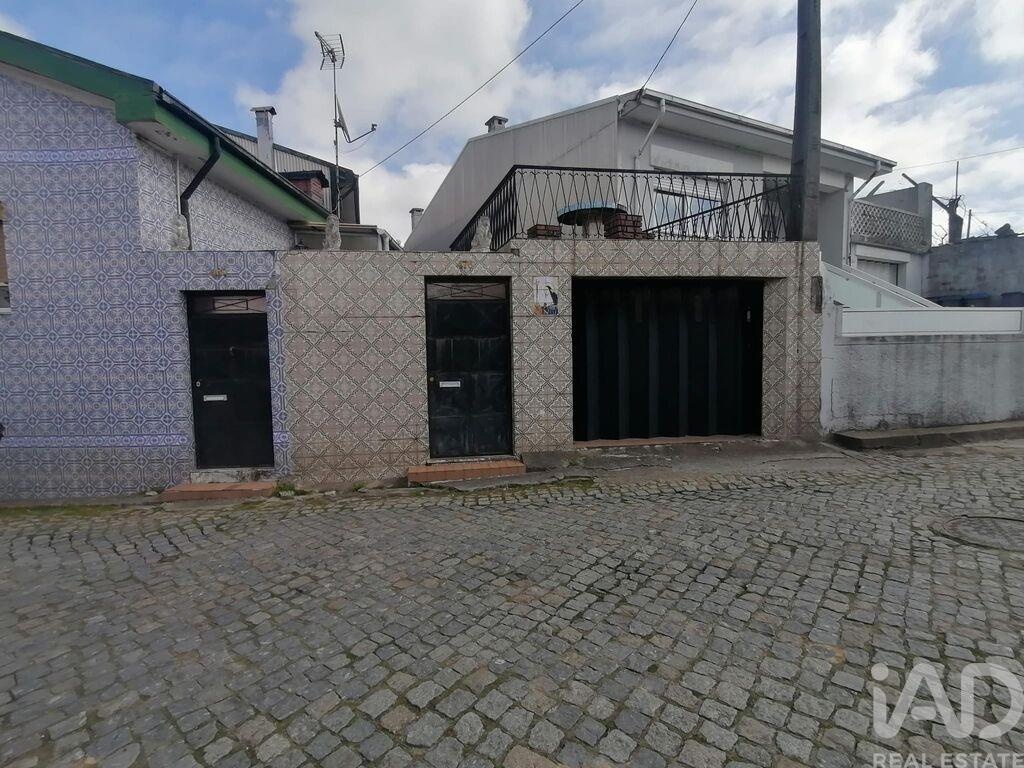 House in Aguas Santas - Image 2
