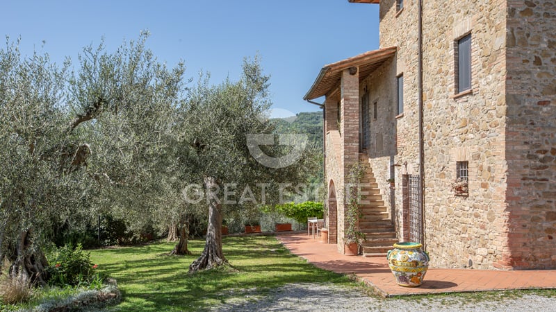 House in Sant'Apollinare - view 1