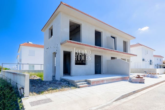 House in Paralimni - view 1