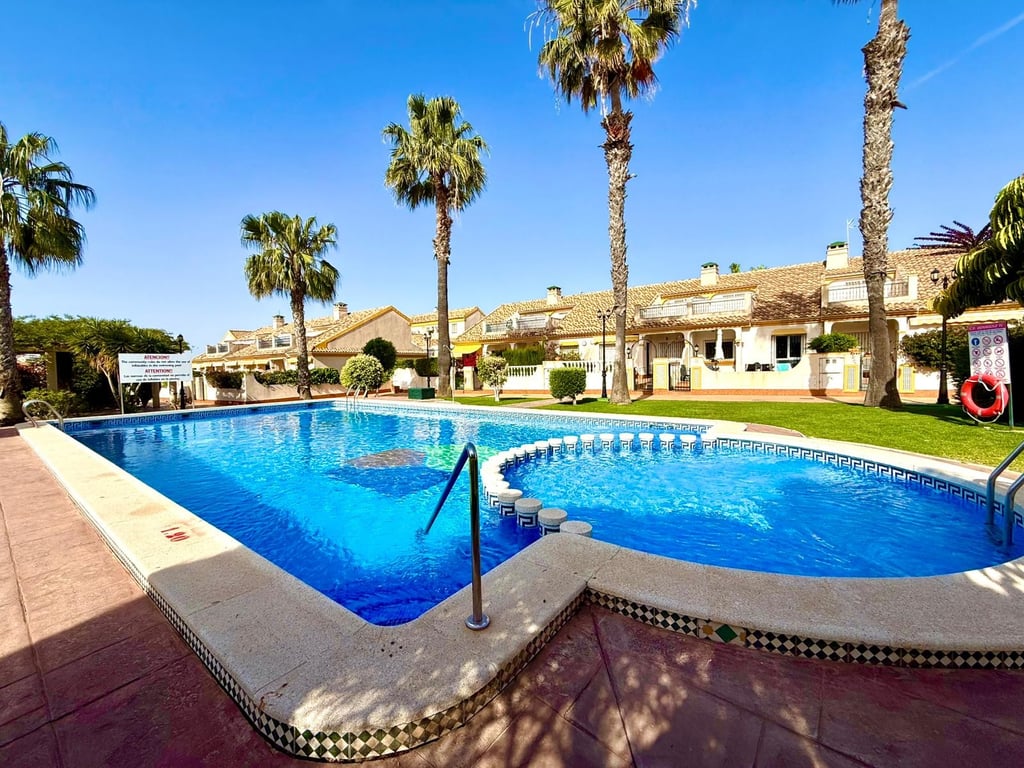 House in Cabo Roig - Image 2