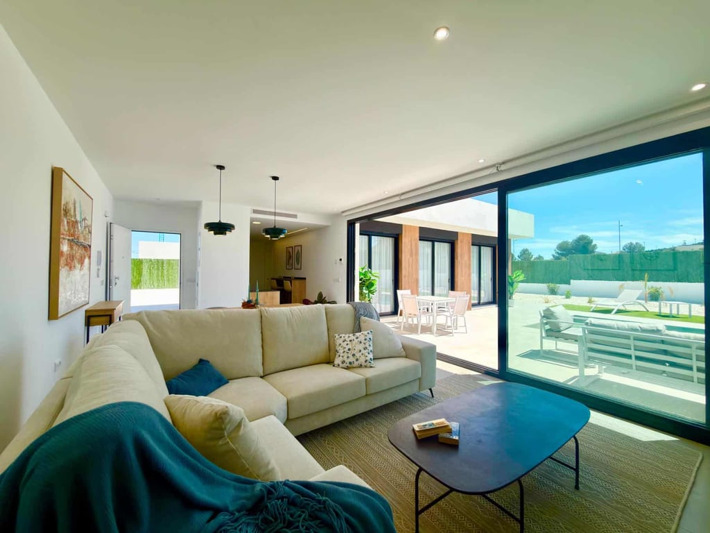 House in Canara - Image 2