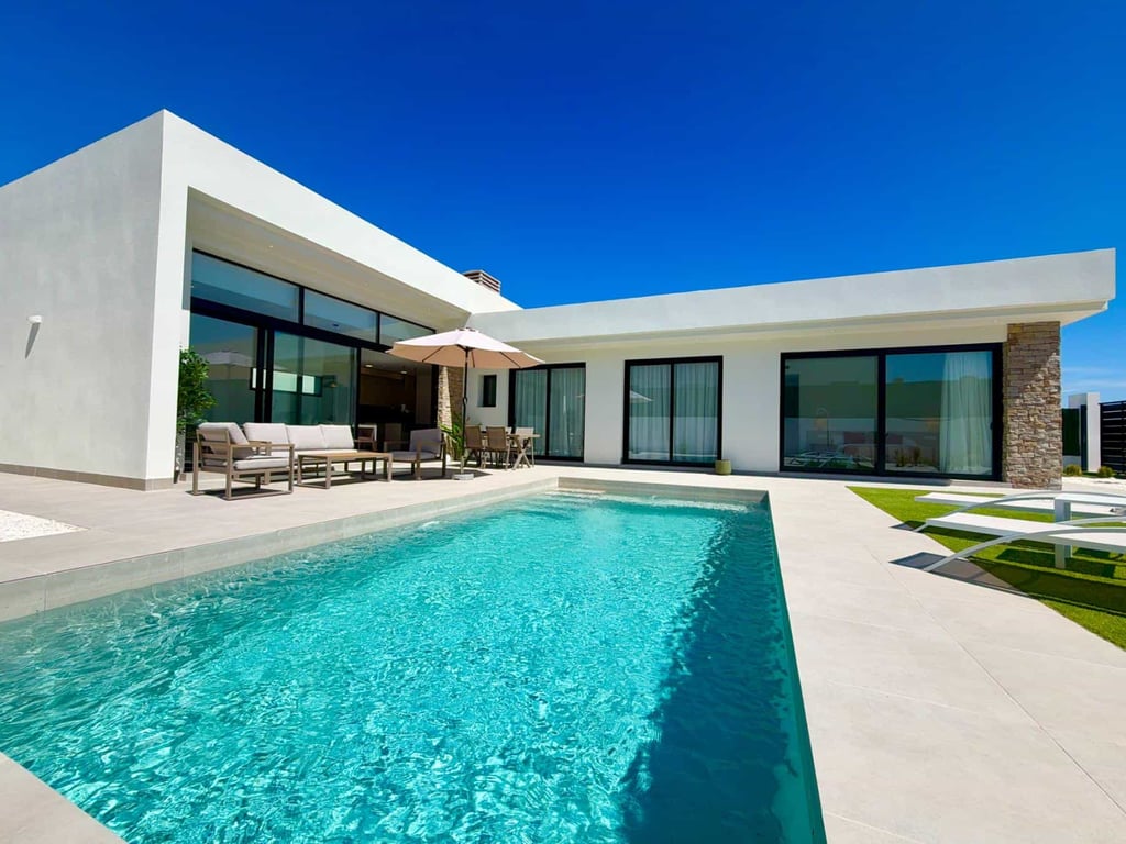 House in Canara - Image 3